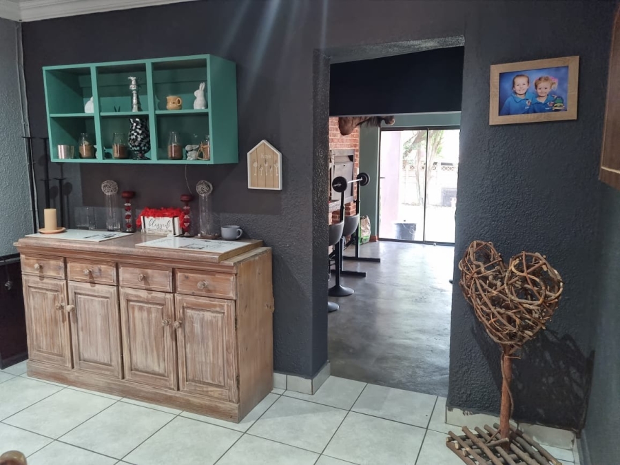 4 Bedroom Property for Sale in Parys Free State